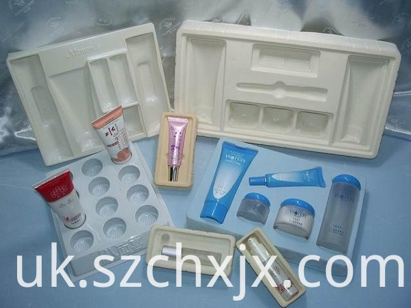 Лиття та зразки Molding and Samples